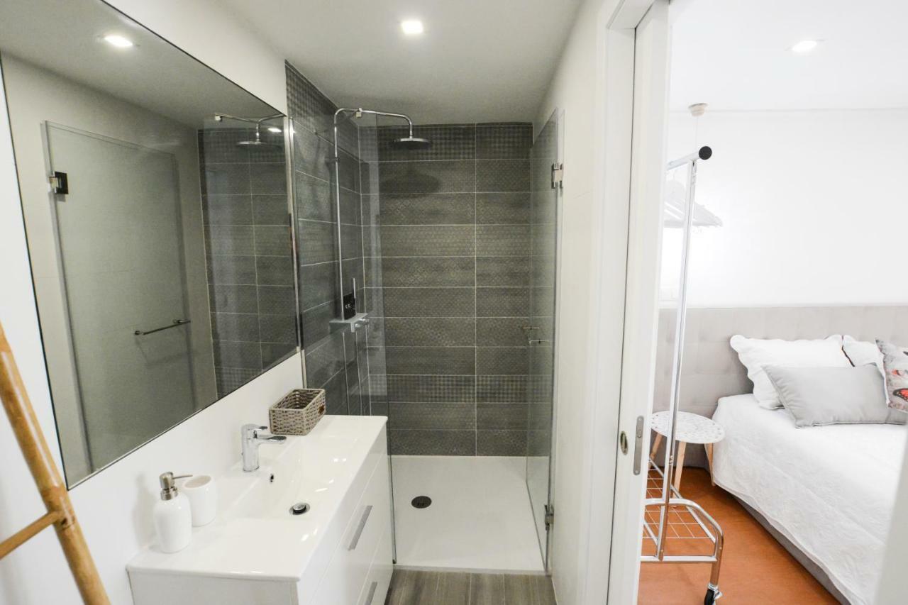 Luxury Golden River Apartment - In The Heart Of City Center And Wine Cellars Віла-Нова-де-Гая Екстер'єр фото