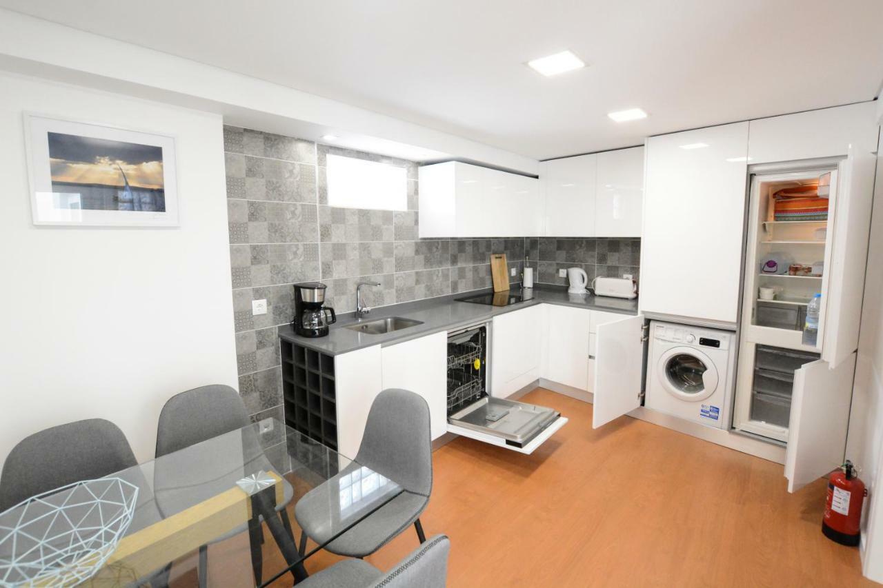 Luxury Golden River Apartment - In The Heart Of City Center And Wine Cellars Віла-Нова-де-Гая Екстер'єр фото